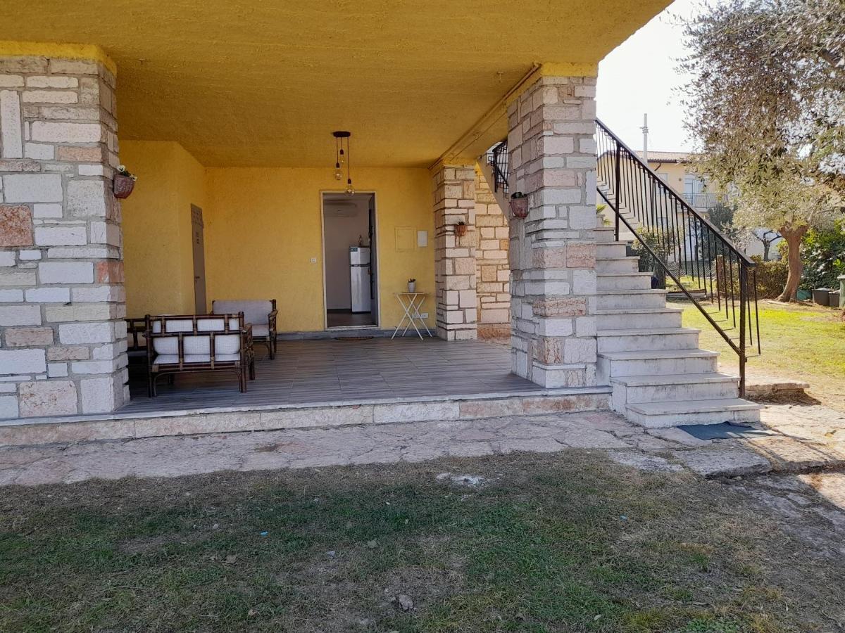 Villa La Magnolia - Private Beach Access, Garden, Views Lazise Zewnętrze zdjęcie
