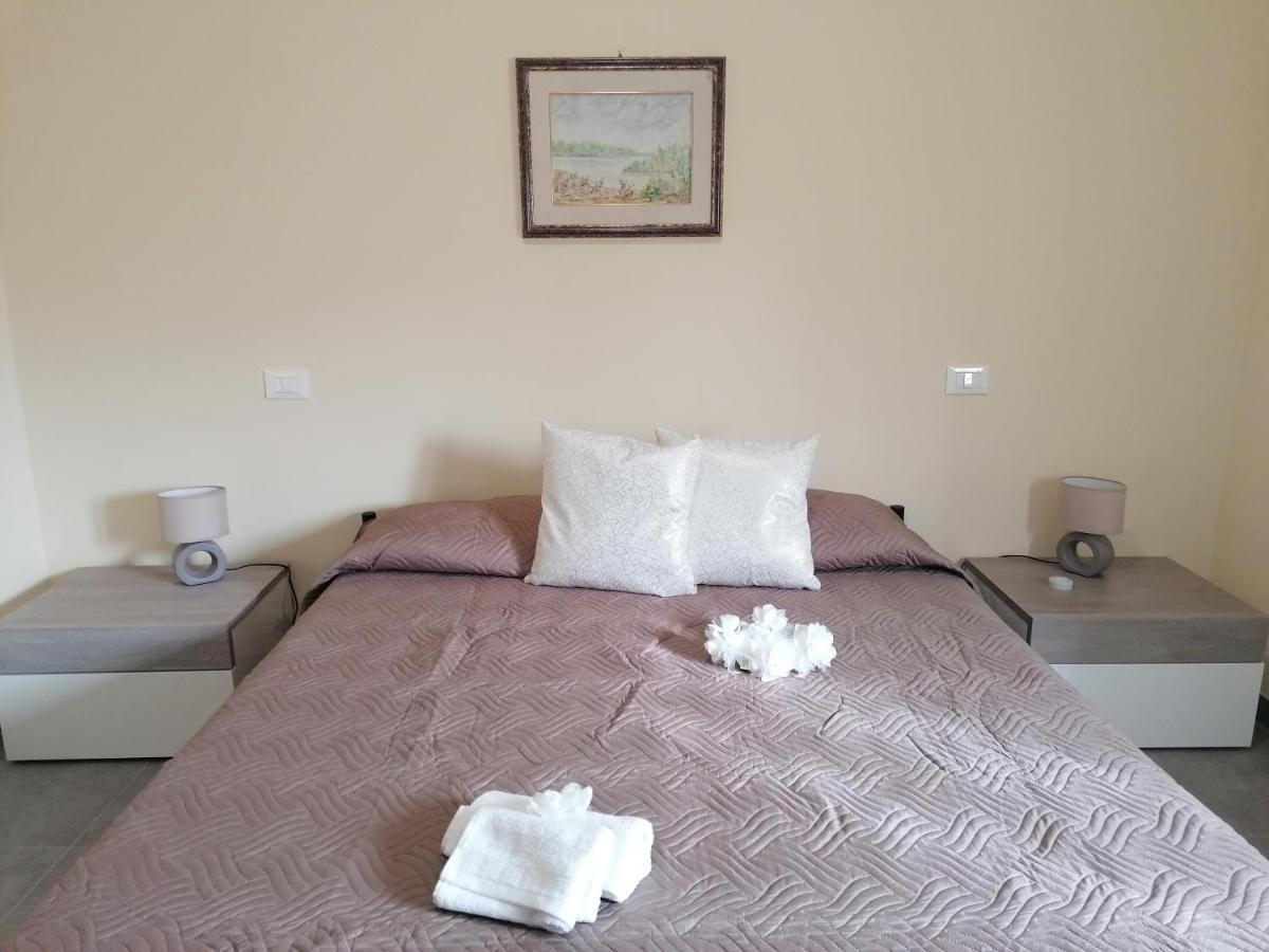 Villa La Magnolia - Private Beach Access, Garden, Views Lazise Zewnętrze zdjęcie