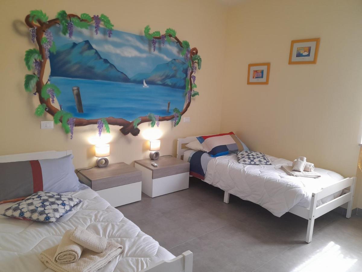 Villa La Magnolia - Private Beach Access, Garden, Views Lazise Zewnętrze zdjęcie