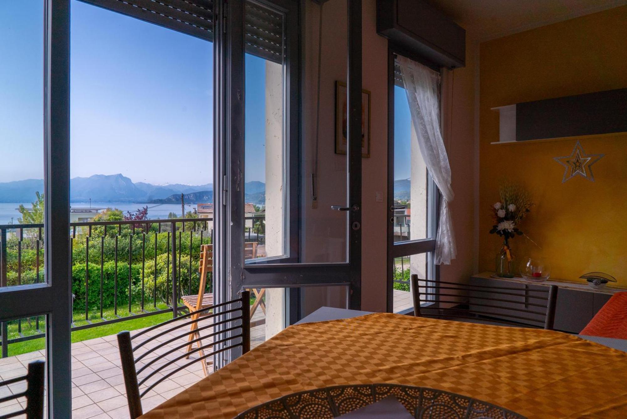 Villa La Magnolia - Private Beach Access, Garden, Views Lazise Pokój zdjęcie