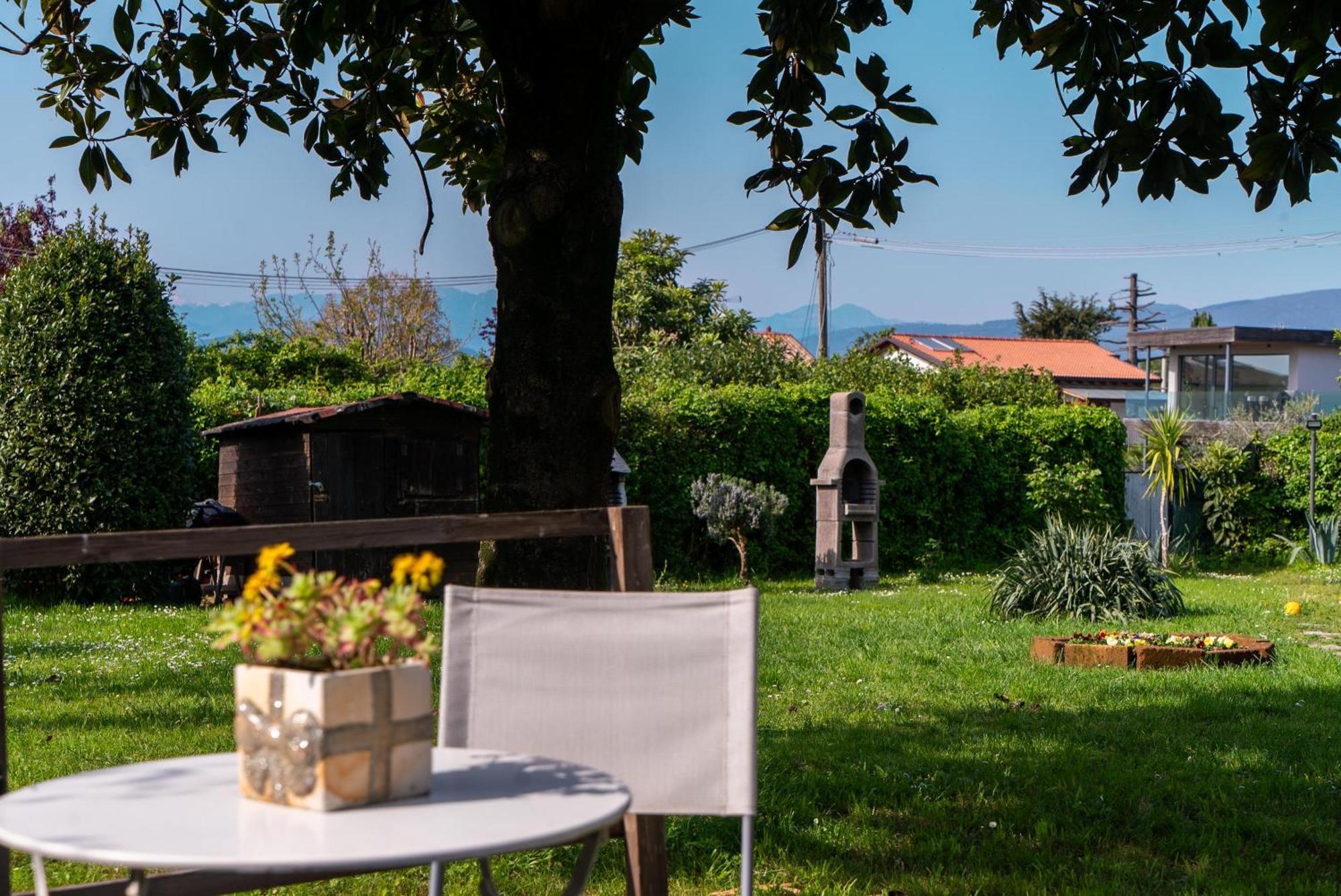 Villa La Magnolia - Private Beach Access, Garden, Views Lazise Zewnętrze zdjęcie